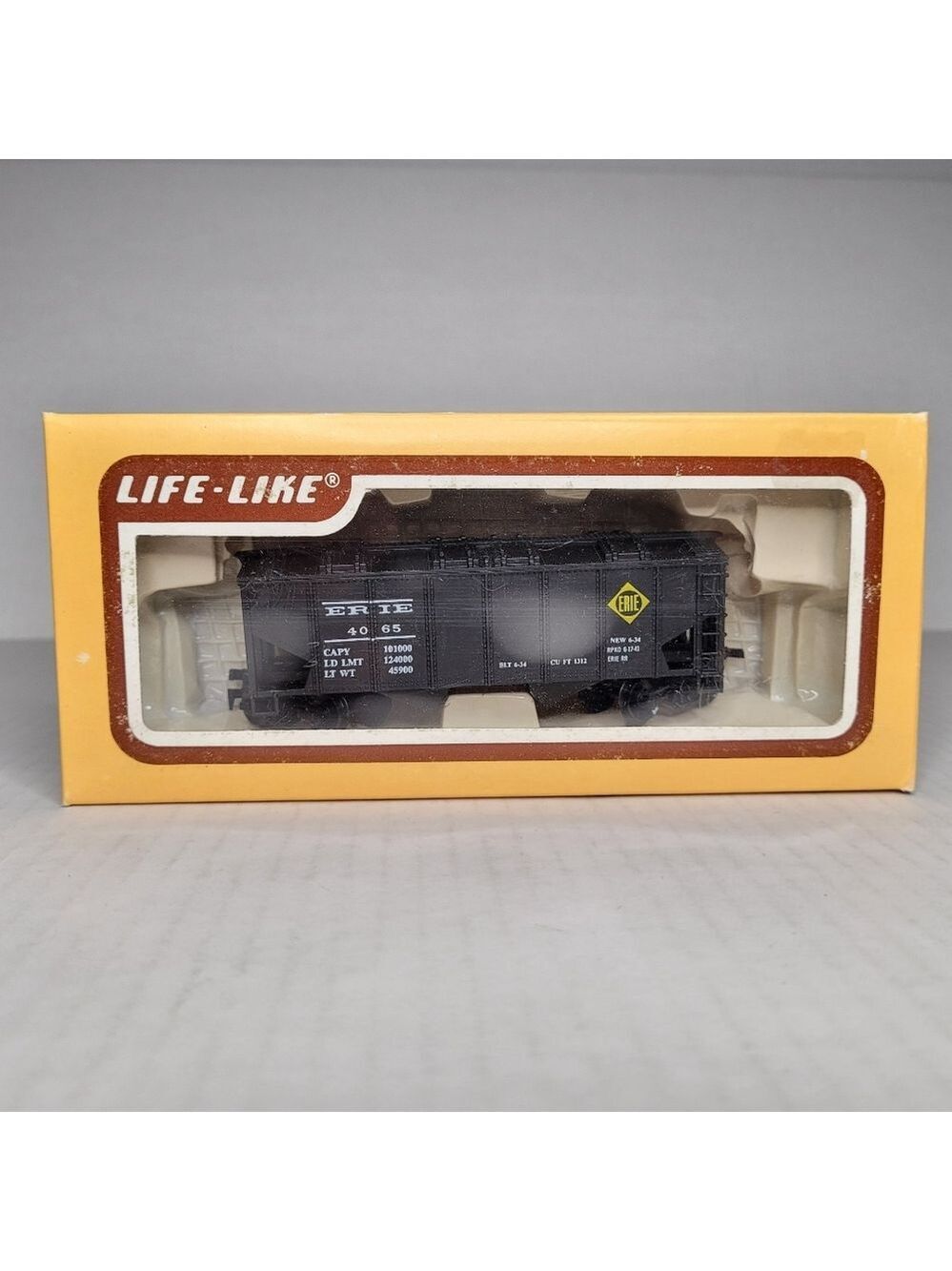 Vtg Life-Like HO Scale Erie Cement Hopper #8514